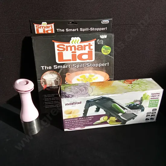 3 PIECES KITCEHN TOOLS, INCLUDING BRAND NEW MASTRAD MANDOLINE, ICE CREAM SCOOPER, AND SPILL STOPPER