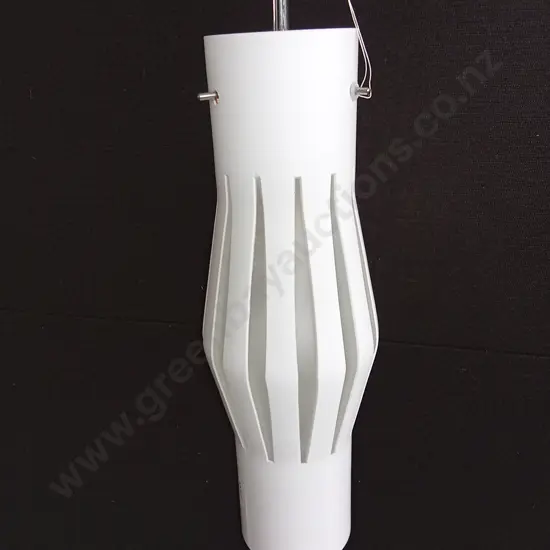 WHITE RIBBED CEILING LAMP WITH LIGHTBULB