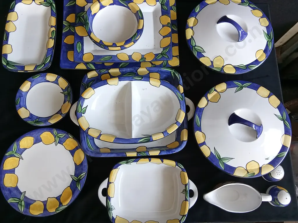 19 PIECE TEMUKA POTTERY DINNER AND SERVING SET Image 1++