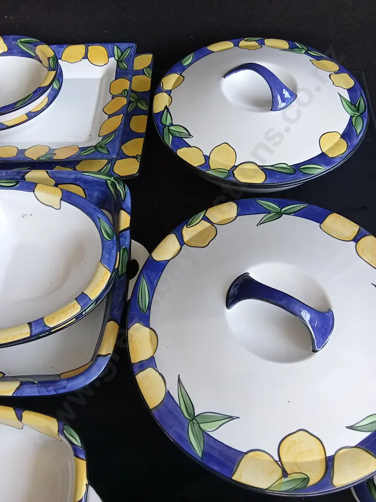 19 PIECE TEMUKA POTTERY DINNER AND SERVING SET Image 1++