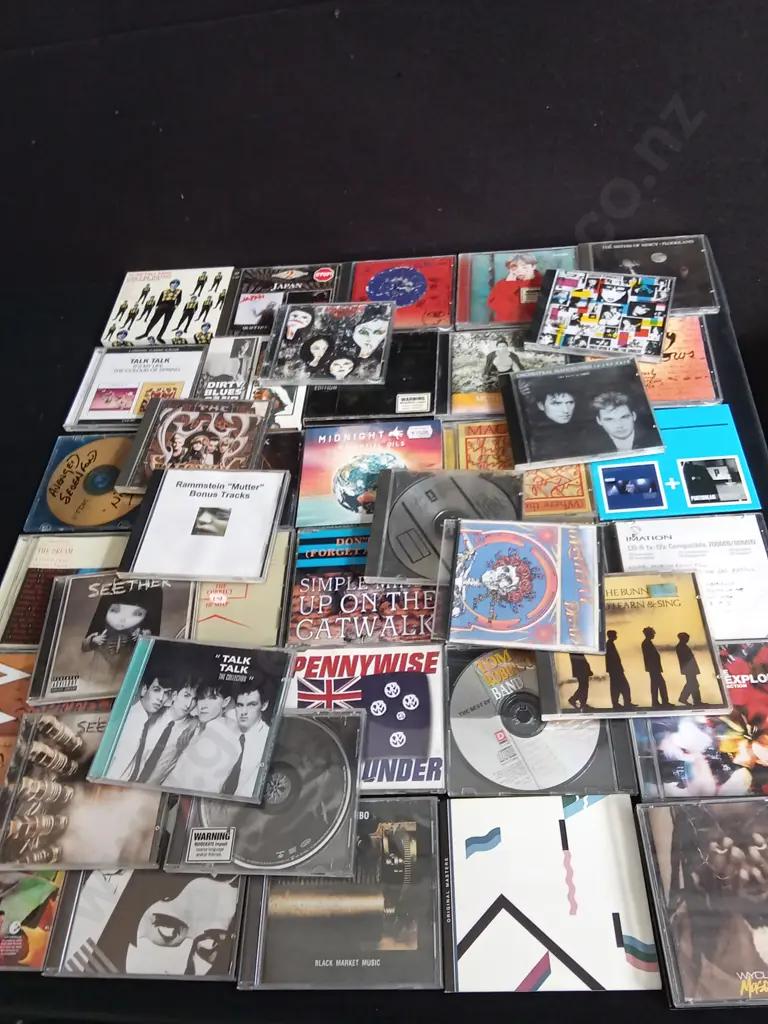 COLLECTION OF CDS Image 1++
