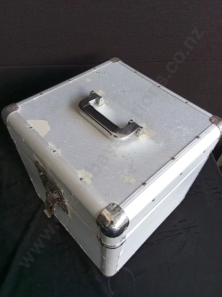 VINYL RECORD CASE L35CM H37CM D35CM Image 1++