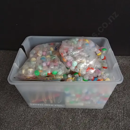 BOX OF VENDING MACHINE STOCK, MIX OF EMPTY AND FULL CAPSULES