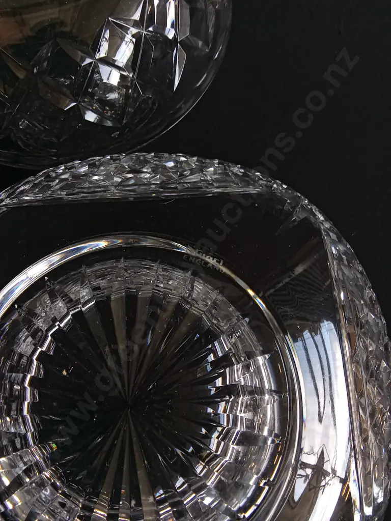 4 PIECES VINTAGE CUT GLASS AND CRYSTAL, INCLUDING PAIR OF STUART ENGLAND BOWLS, CRYSTAL CONDIMENT POT, WIDEST DIA 22 CM Image 1++