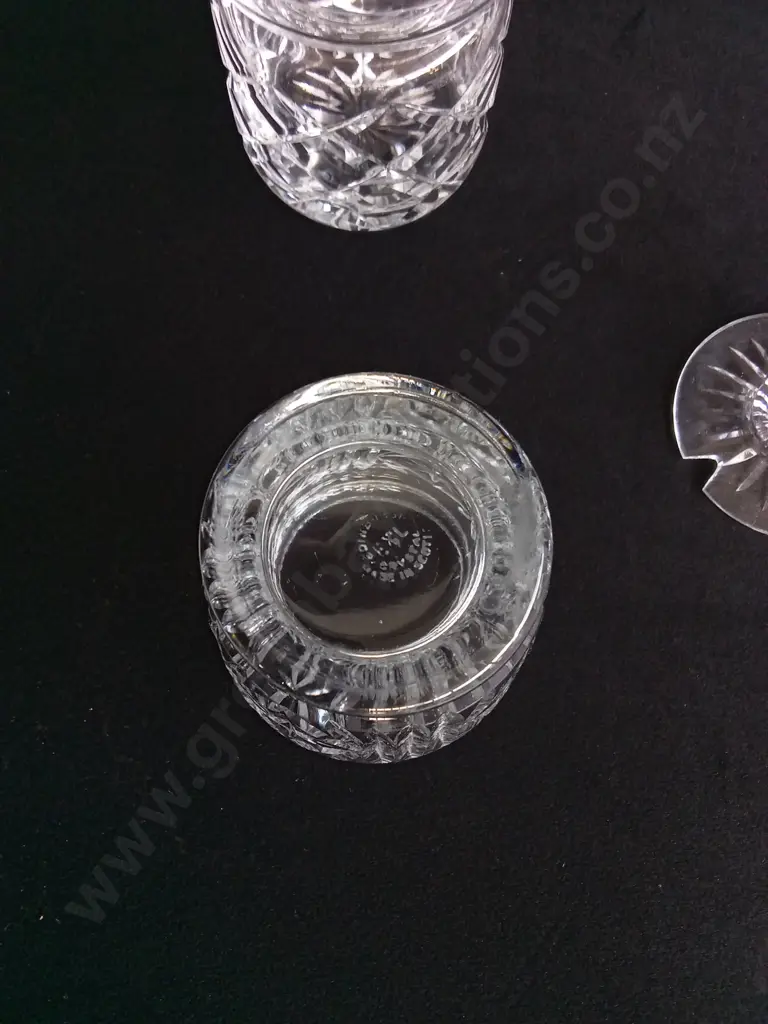 4 PIECES VINTAGE CUT GLASS AND CRYSTAL, INCLUDING PAIR OF STUART ENGLAND BOWLS, CRYSTAL CONDIMENT POT, WIDEST DIA 22 CM Image 1++