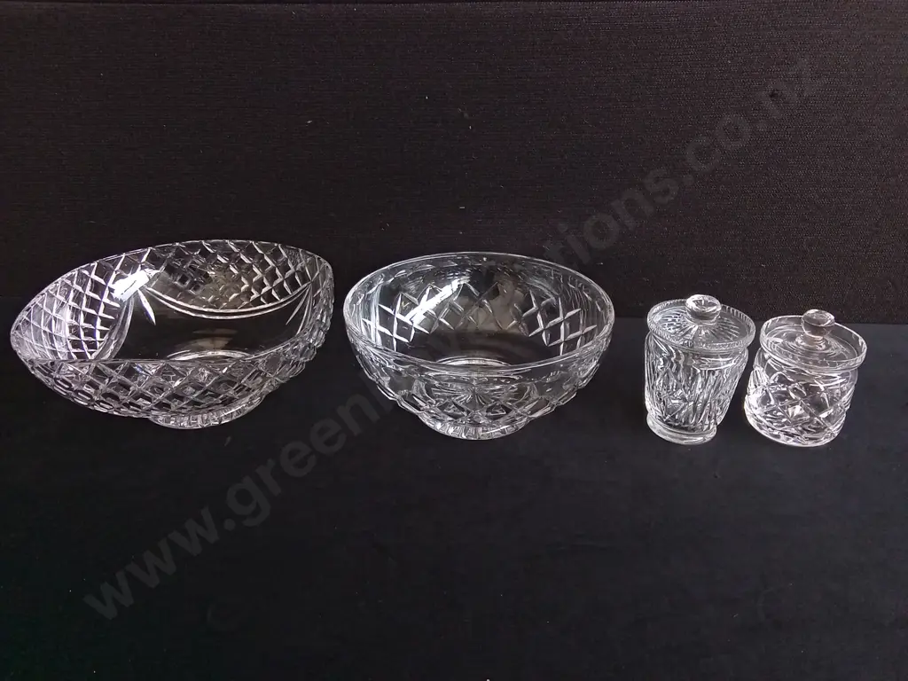 4 PIECES VINTAGE CUT GLASS AND CRYSTAL, INCLUDING PAIR OF STUART ENGLAND BOWLS, CRYSTAL CONDIMENT POT, WIDEST DIA 22 CM Image 1++