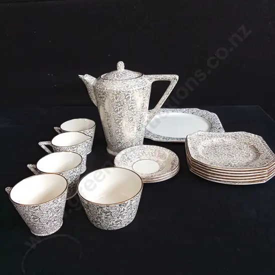 16 PIECE 1930'S THOMAS FORESTER & SONS TEA SET