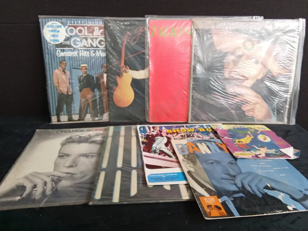 9 VINYL RECORDS Image 1++