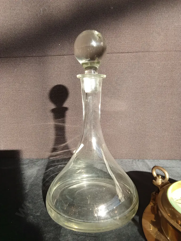 NAUTICAL STYLE BRASS PORTHOLE WEATHER STATION AND VINTAGE GLASS DECANTER H33CM Image 1++