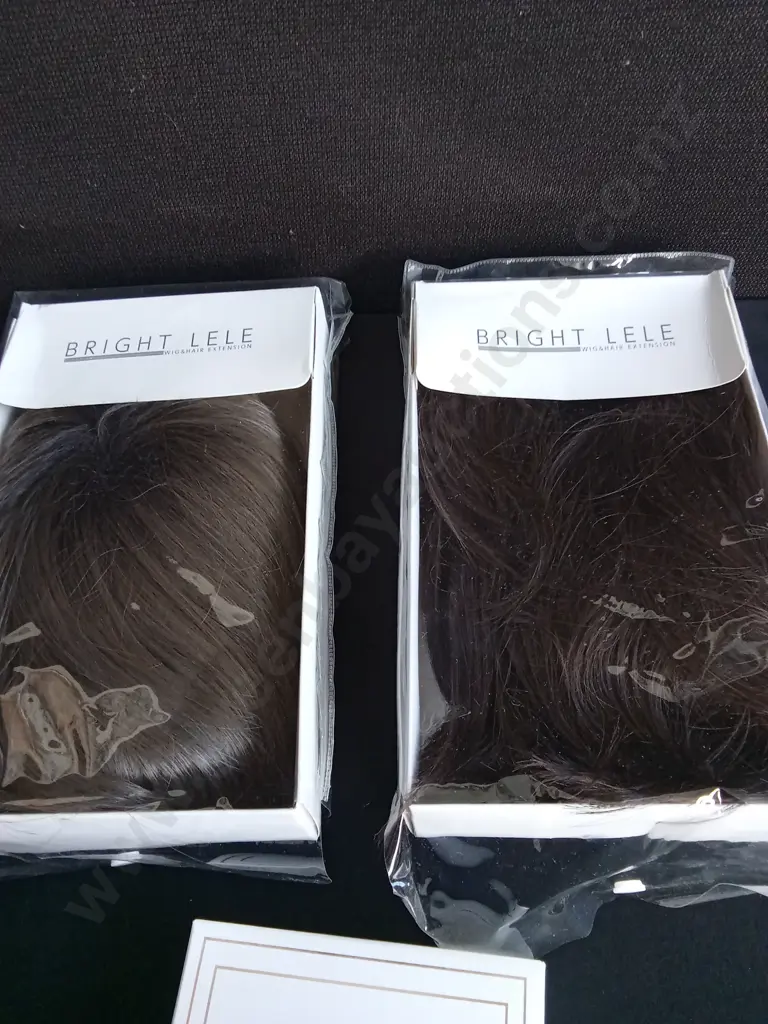 3 WIGS AND 3 ACCESSORIES Image 1++