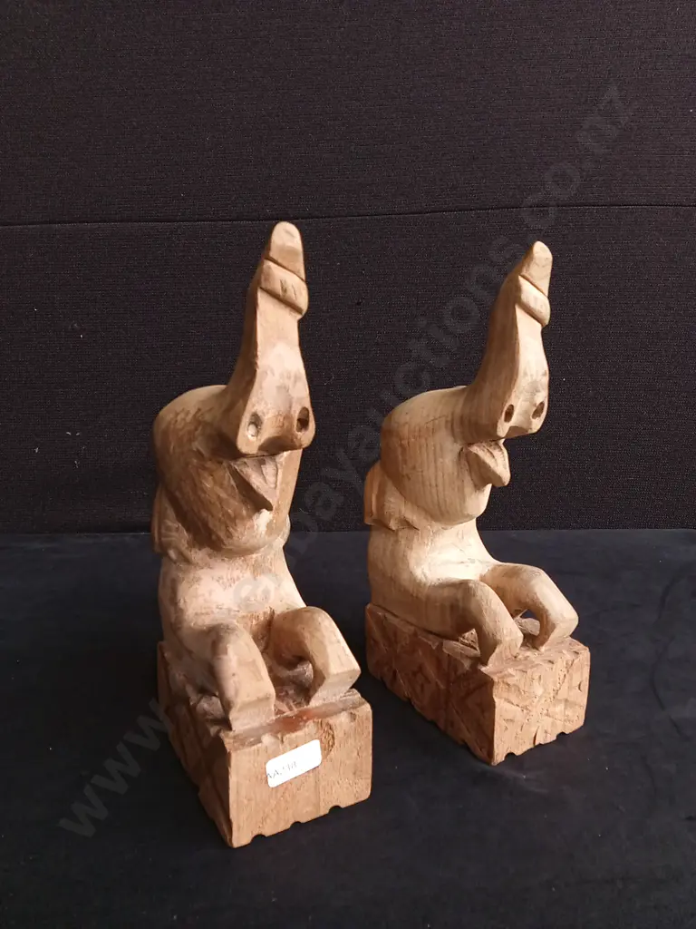 2 WOODEN ELEPHANT SCULPTURES H24CM Image 1++
