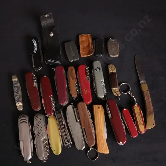 MIX OF VINTAGE POCKET KNIVES