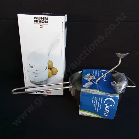 PAIR OF BRAND NEW KITCHEN PREP ITEMS, POTATO RICER AND ROTARY FOOD MILL