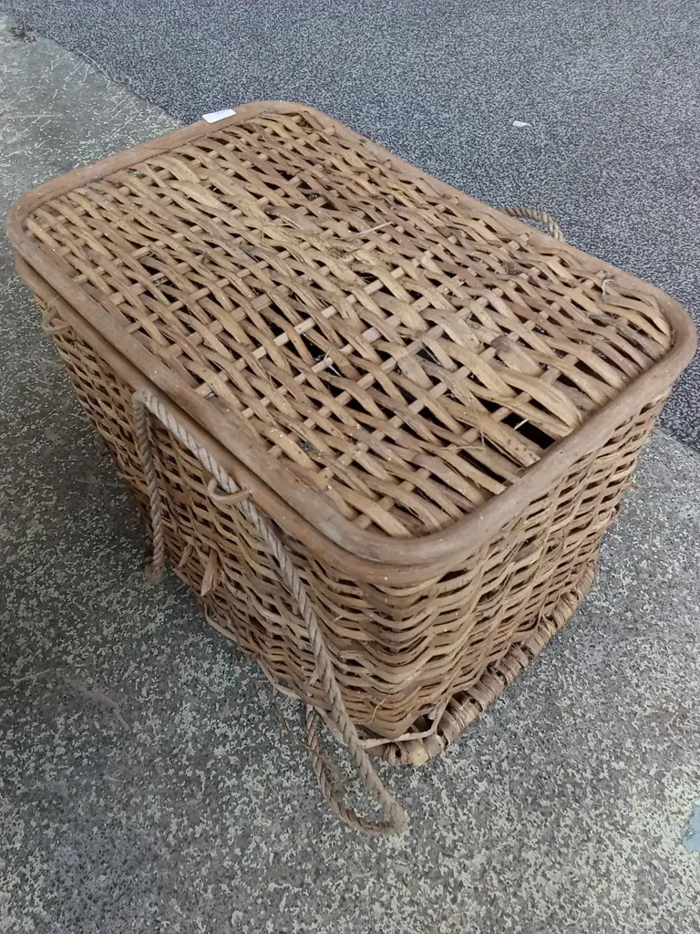 WICKER BASKET FULL OF VINTAGE GLASS BOTLLES, H 33 CM X W 41 CM Image 1++