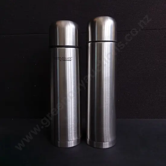 PAIR OF SCREWTOP THERMOS, INCLUDING ONE THERMOCAFE, TALLEST H 32 CM