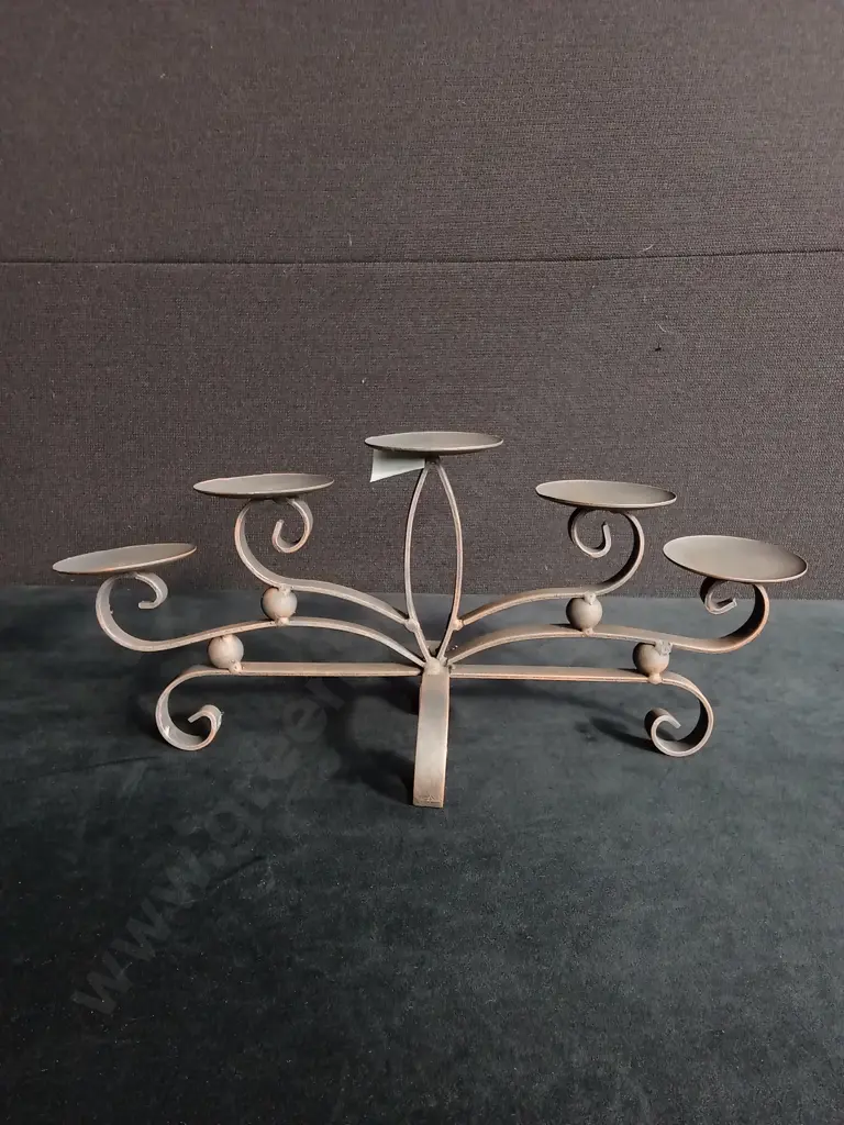BRAND NEW METAL CANDLE HOLDER Image 1++