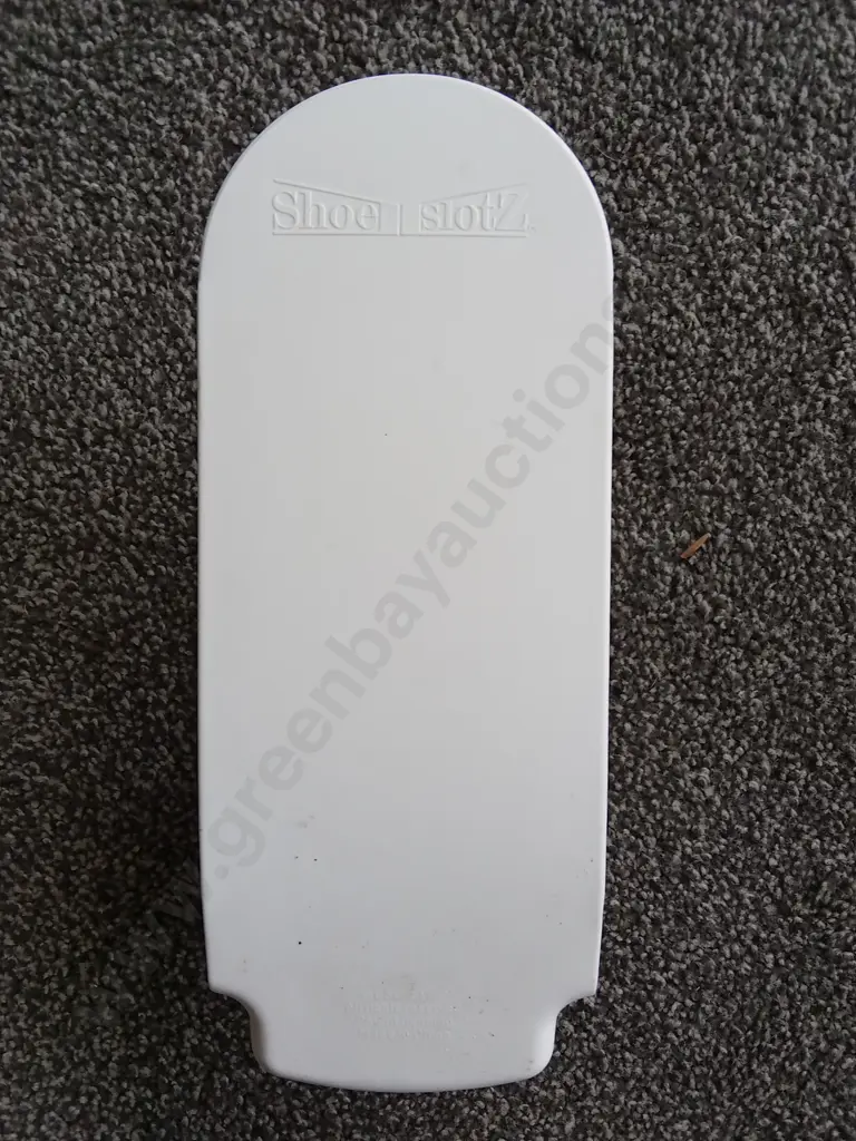 BOX OF SHOE SLOTZ WITH ADDITIONAL PLASTIC PARTS Image 1++