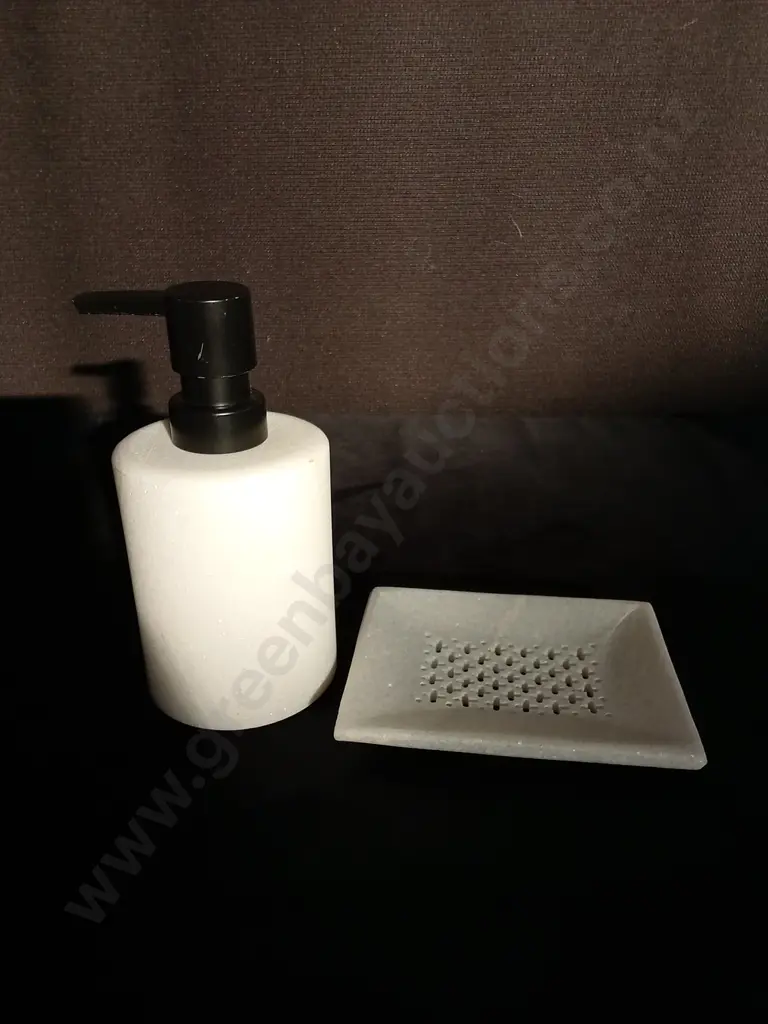 2 PIECE MARBLE BATHROOM SET Image 1++