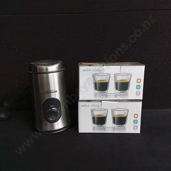 SUNBEAM COFFEE BEAN GRINDER AND 2 BOXES OF ALEX LIDDY ESPRESSO CUPS