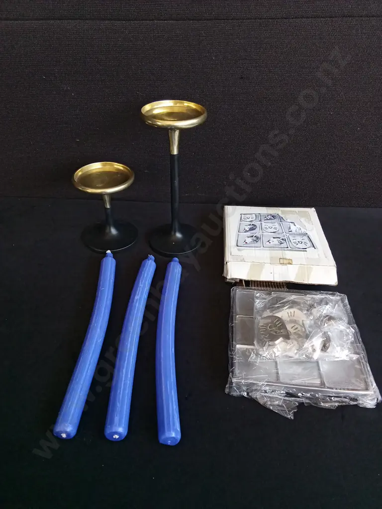 MIX OF DECORATIVE ITEMS, TALLEST H 28 CM Image 1++