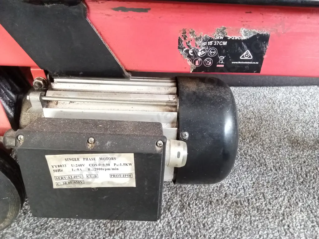LOG SPLITTER MACHINE (THE TOOL SHED) Image 1++