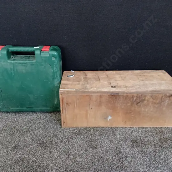 2 TOOL CASES WTH DRYWALL SCREWS INCLUDED