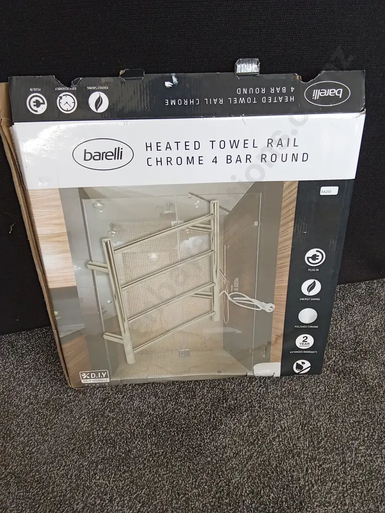 HEATED TOWEL RAIL CHROME 4 BAR ROUND Image 1++
