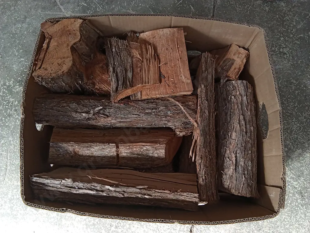 BOX OF TEA TREE WOOD Image 1++