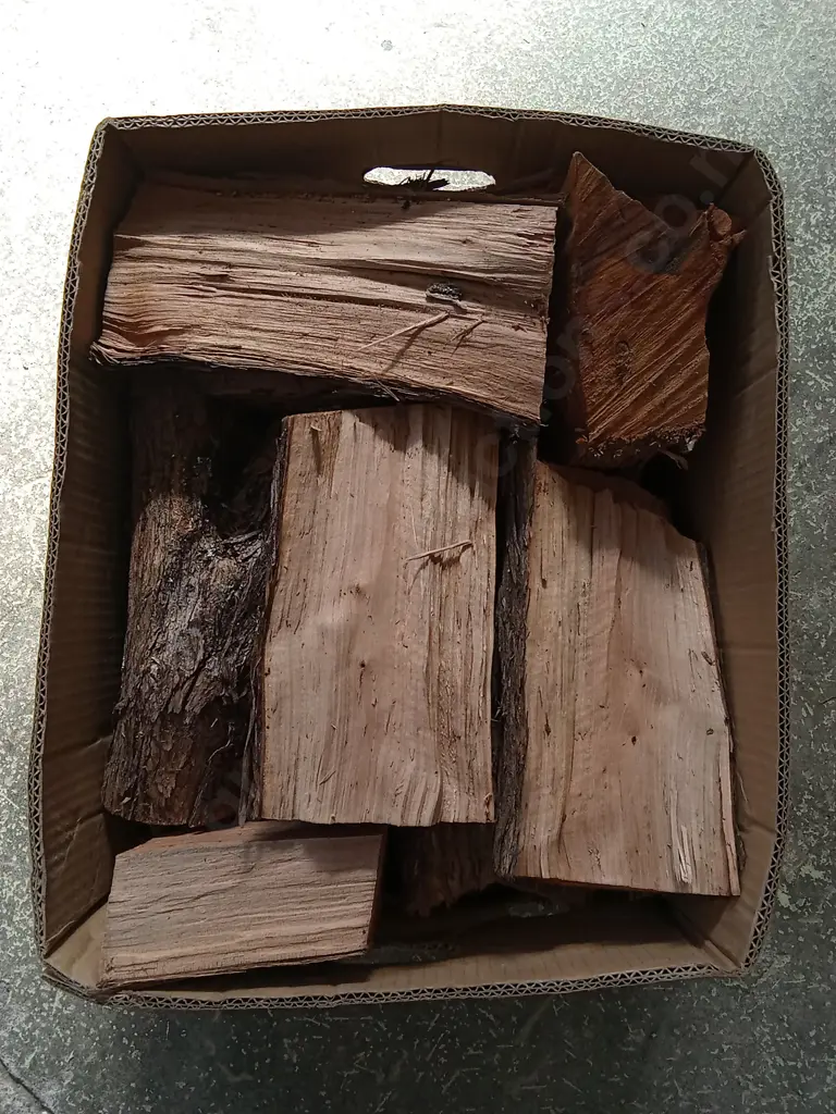 BOX OF TEA TREE WOOD Image 1++