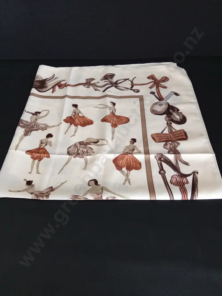 GENUINE HERMES SILK SCARF Image 1++