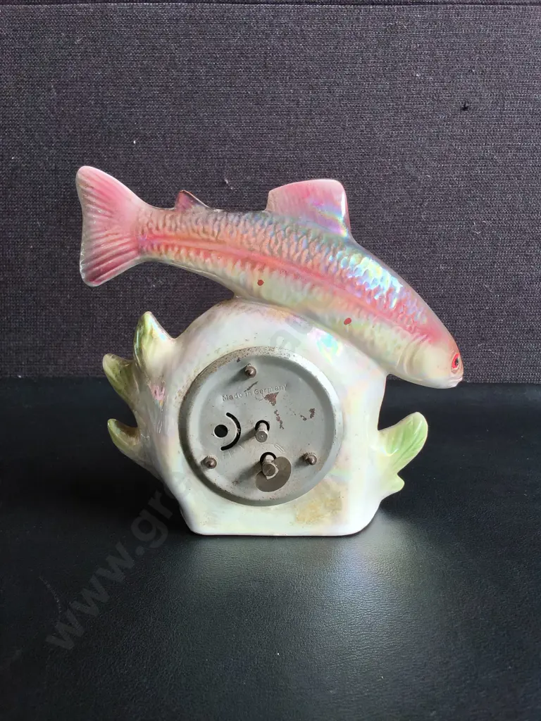 VINTAGE TROUT MANTEL CLOCK, MADE IN GERMANY, H 15 CM Image 1++