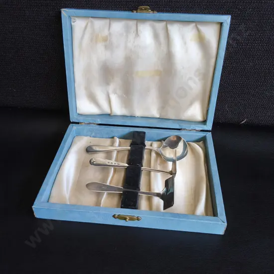 ANTIQUE SOLID STERLING SILVER BABY FEEDING SET, CASED SPOON & PUSHER, WEIGHS APPROX 39 G