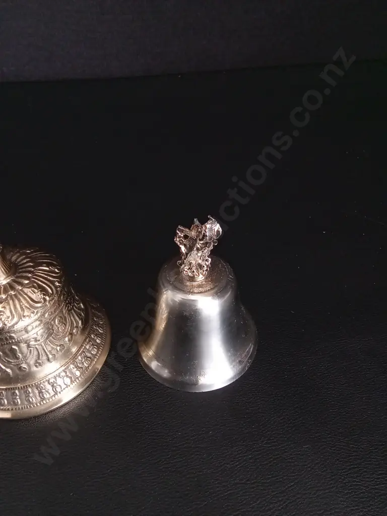 3 BELLS 2 ARE BRASS TALLEST H11CM Image 1++