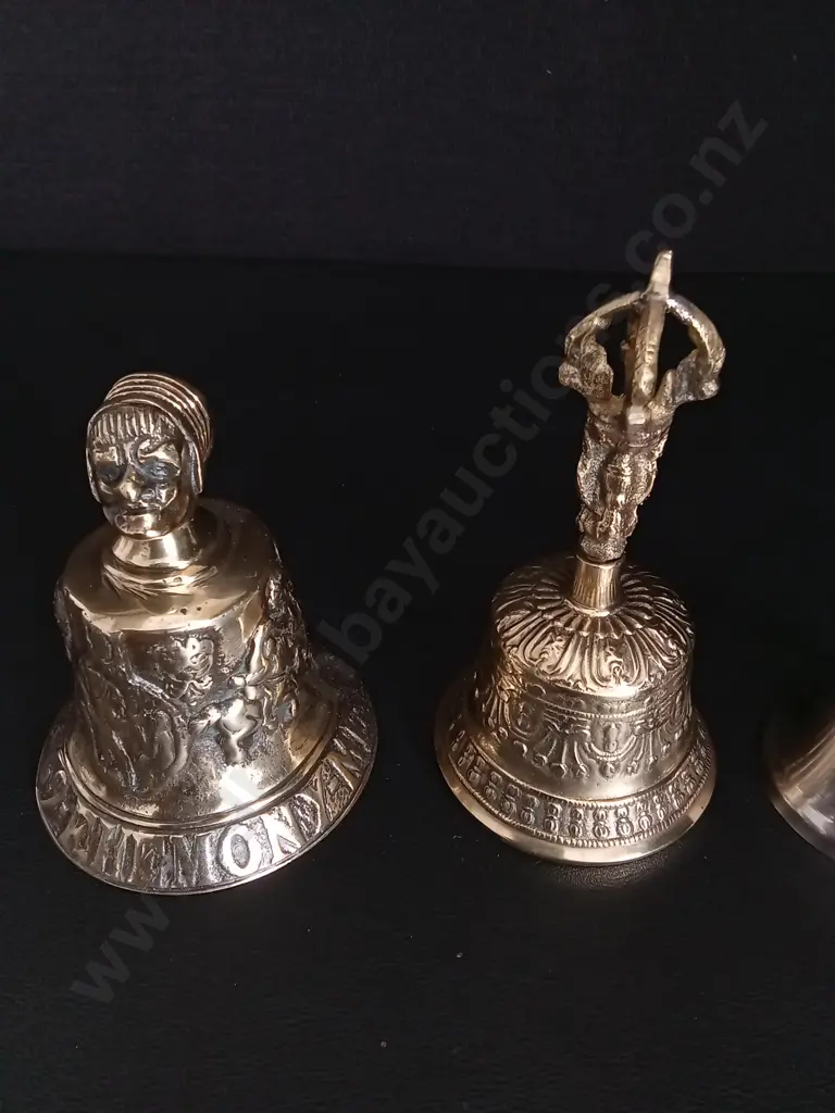 3 BELLS 2 ARE BRASS TALLEST H11CM Image 1++