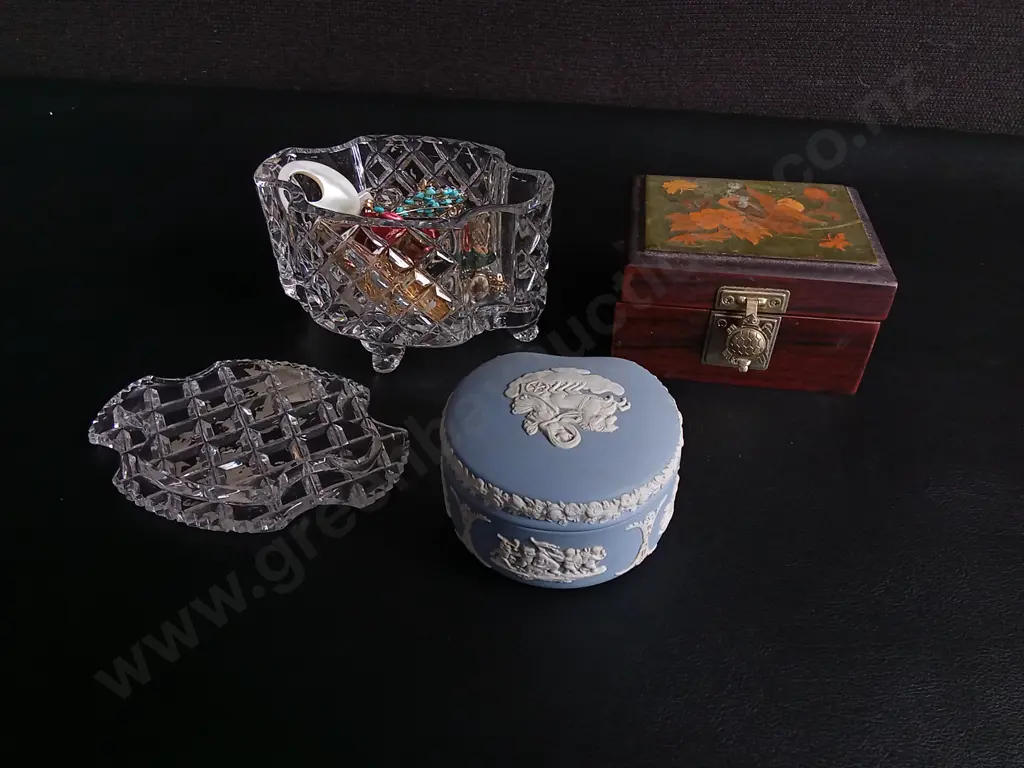 3 TRINKET BOXES INCLUDING CONTENTS Image 1++
