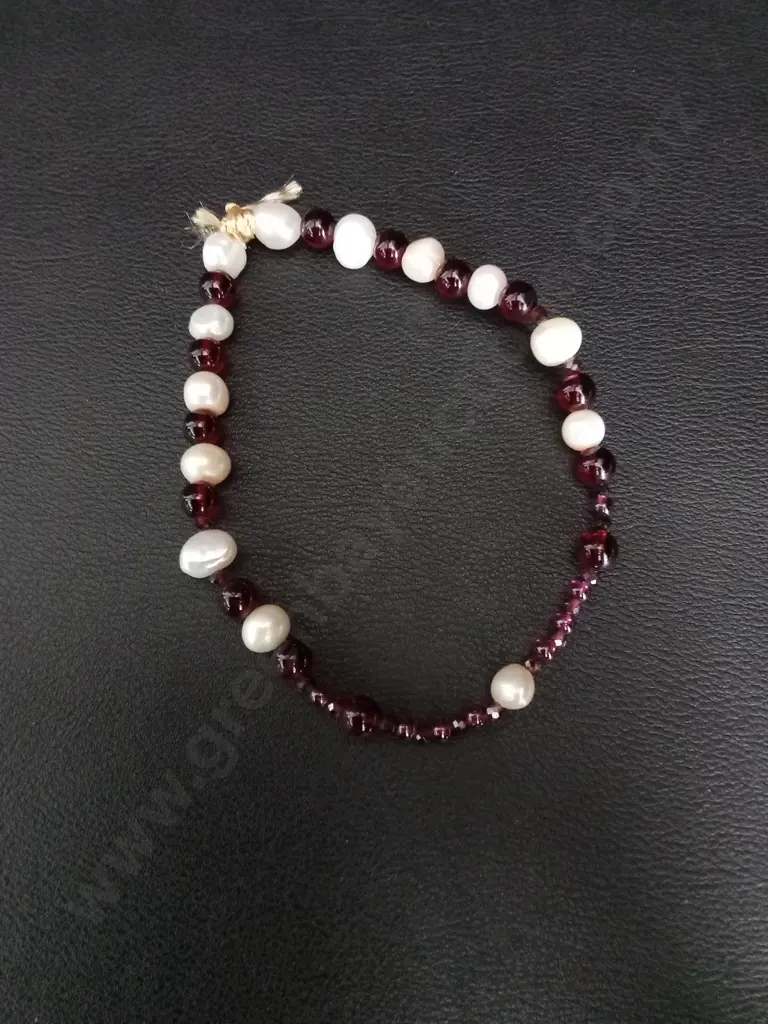 2 FRESHWATER PEARL BRACELETS Image 1++