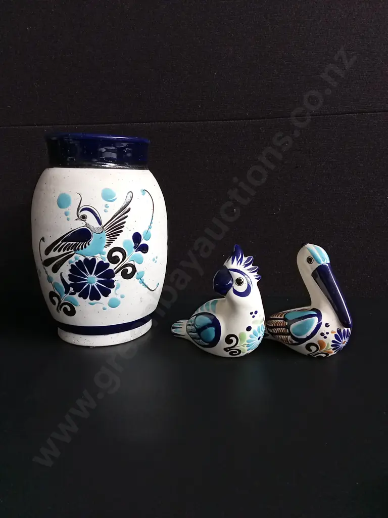 3 PIECES MEXICAN FOLK POTTERY BY VICMAN, TALLEST H 27 CM Image 1++