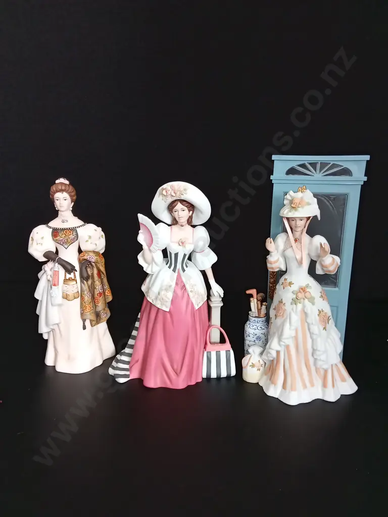 3 VINTAGE MRS ALBEE PRESIDENTS CLUB AWARDS TALLEST H27CM Image 1++