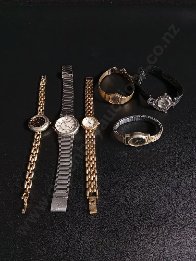 MIX OF VINTAGE WATCHES, 6 PIECES Image 1++