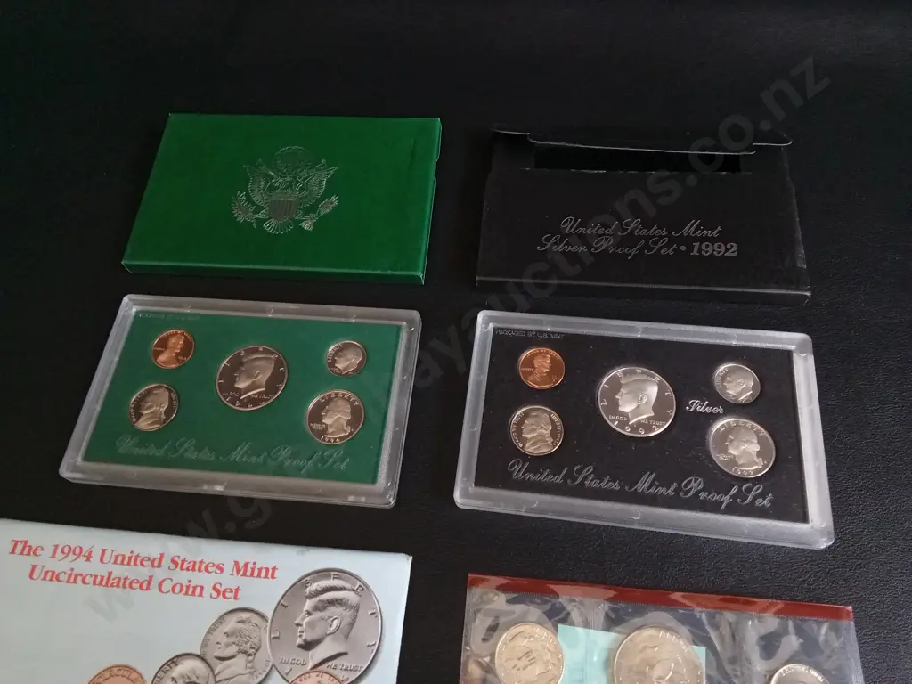 VINTAGE US MINT COLLECTABLE COIN SETS, INCLUDES SILVER Image 1++