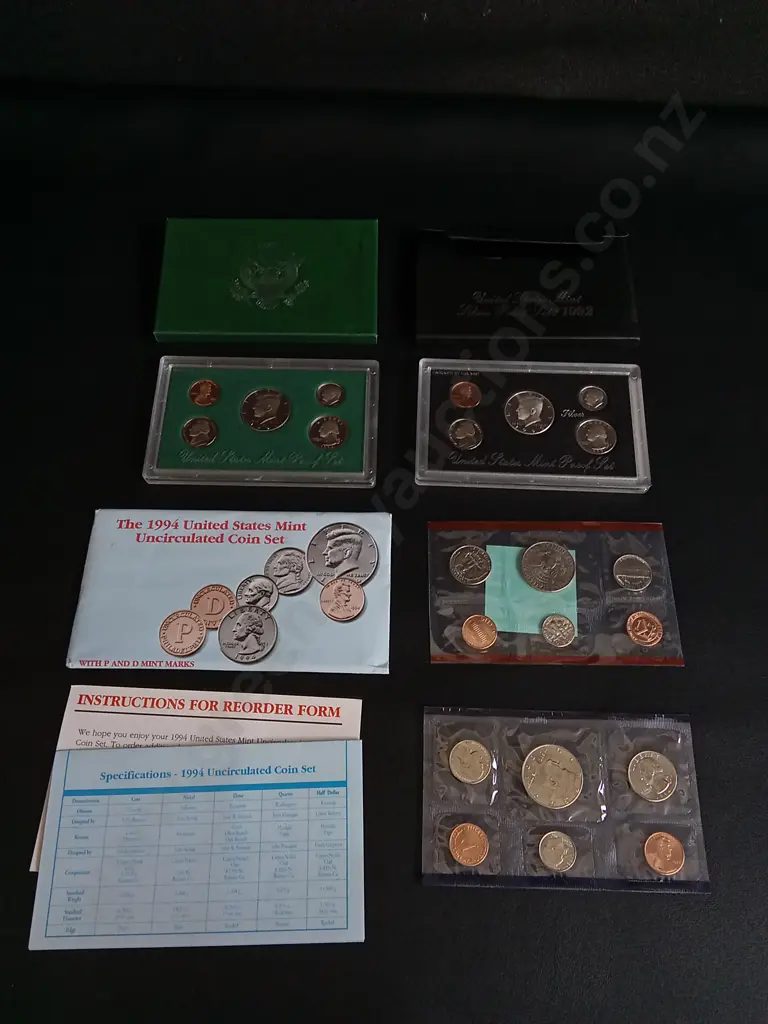 VINTAGE US MINT COLLECTABLE COIN SETS, INCLUDES SILVER Image 1++