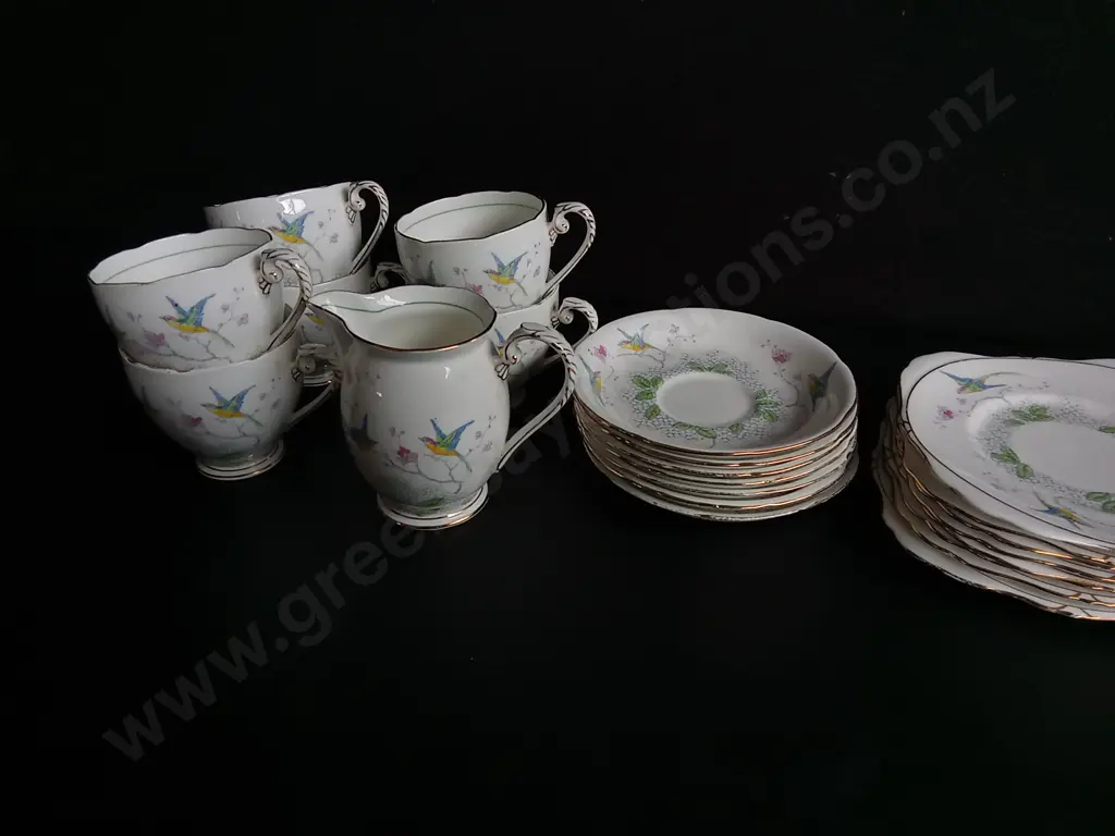 VINTAGE ROYAL GRAFTON FINE BONE CHINA TEA SET, 23 PIECES, TALLEST H 10 CM Image 1++