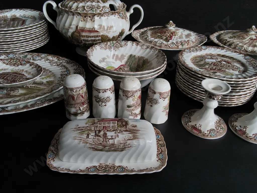 VINTAGE JOHNSON BROTHERS HERITAGE HALL IRONSTONE DINNERWARE SET, 60 PIECES, TALLEST H 25 CM, DAMAGE PICTURED Image 1++