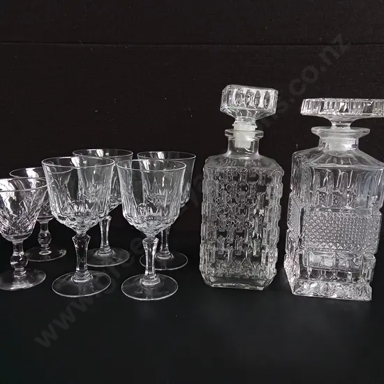 MIX OF GLASSWARE, INCLUDING PAIR OF STUART ENGLAND SHERRY GLASSES, 8 PIECES, TALLEST H 23 CM