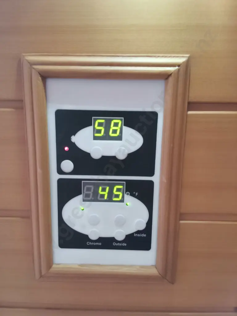* UPDATED DESCRIPTION * AS NEW 2 PERSON "INFRARED SAUNAS" CEDAR WOOD INDOOR INFRARED SAUNA Image 1++