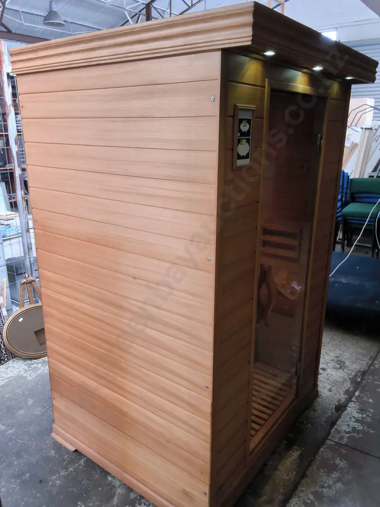 * UPDATED DESCRIPTION * AS NEW 2 PERSON "INFRARED SAUNAS" CEDAR WOOD INDOOR INFRARED SAUNA Image 1++