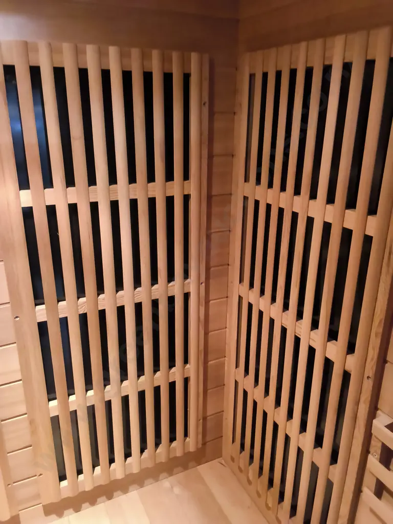 * UPDATED DESCRIPTION * AS NEW 2 PERSON "INFRARED SAUNAS" CEDAR WOOD INDOOR INFRARED SAUNA Image 1++