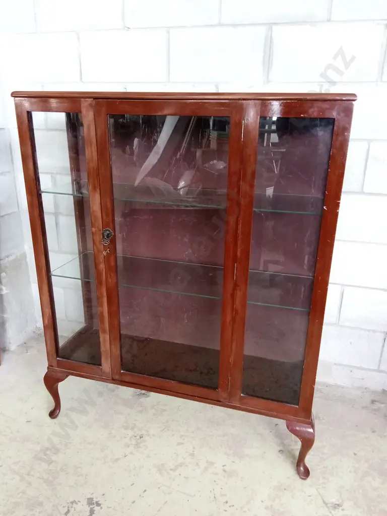 VINTAGE WOODEN DISPLAY CABINET, H 125CM X L 101CM X D 34CM Image 1++