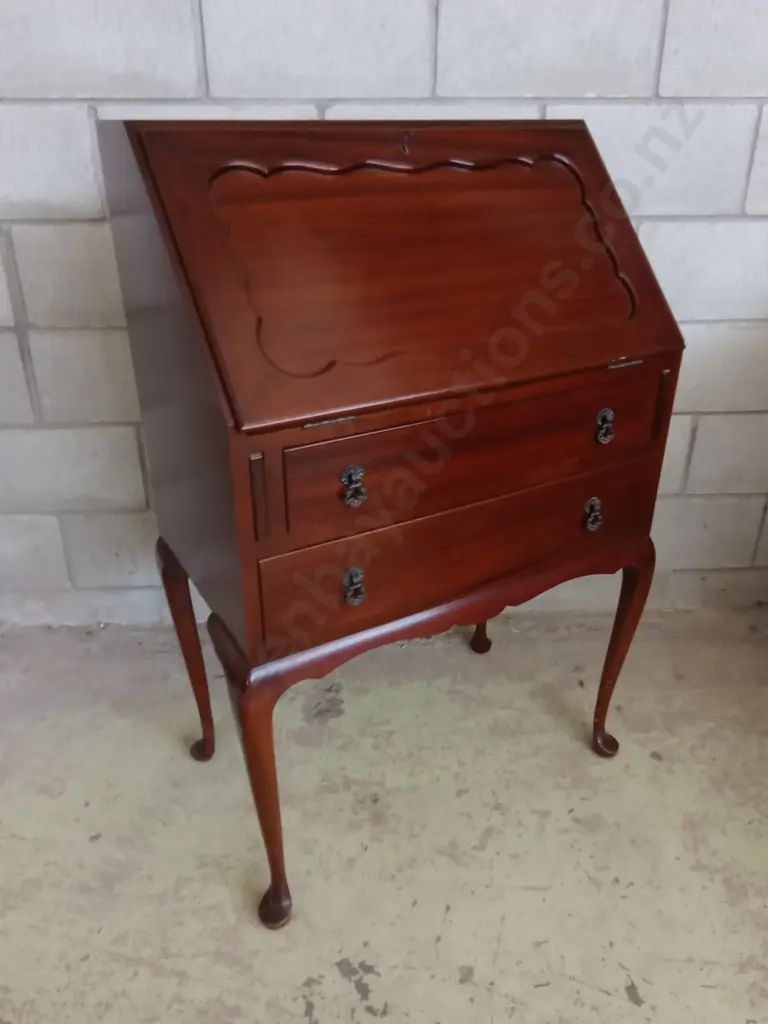 MAHOGANY DROP FRONT DESK, QUEEN ANNE-STYLE Image 1++