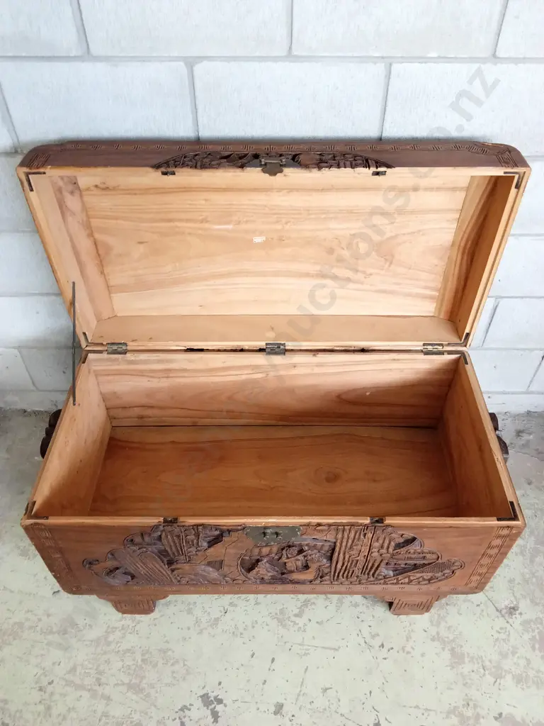 LARGE HANDCARVED WOODEN CHEST, H 60CM X L 101CM X D 50CM Image 1++